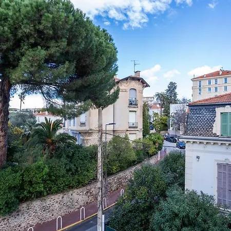 L'harmonie De Carnot Avec Balcon * Cannes